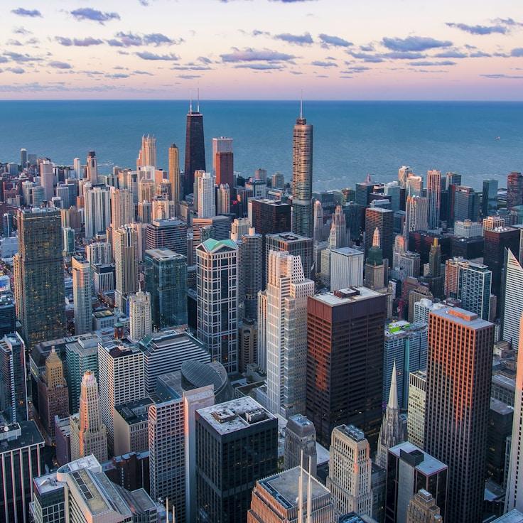 Lucia Bianchi - Expat family life guide in Italy